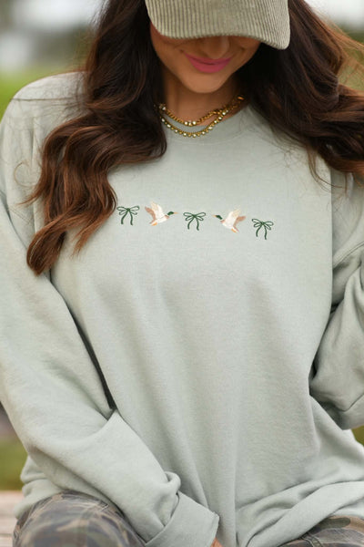 Ducks and Bows Embroidered Sweatshirt - Cracked Ginger